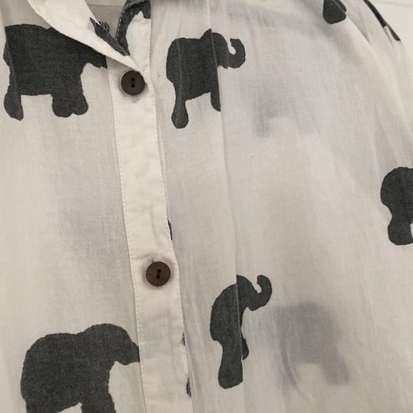 Symbology Black and White Elephant Print Button Up Shirt - Picture 3 of 8